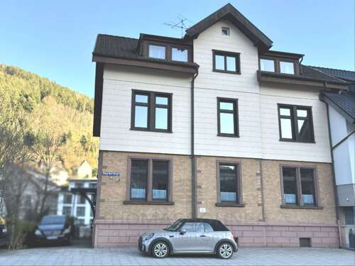Foto - Haus zum Kaufen in Bad Wildbad 399.000,00 € 331 m²