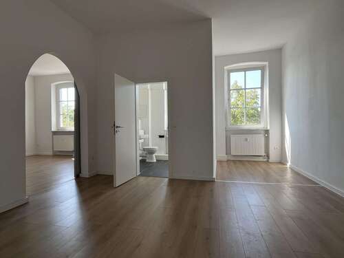 Foto - Wohnung zum Mieten in Naumburg 840,00 € 112.06 m²