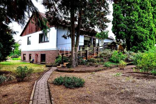 Foto - Haus zum Kaufen in Uttenreuth 525.000,00 € 130.6 m²