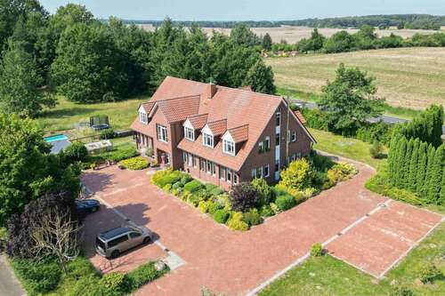 Foto - Haus zum Kaufen in Groß Plasten 846.400,00 € 450.03 m²