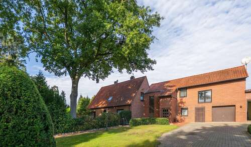 Foto - Haus zum Kaufen in Wagenfeld Haßlingen 359.000,00 € 255.82 m²