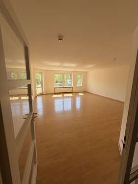 Foto - Wohnung zum Mieten in Regensburg-Burgweinting 1.970,00 € 152 m²