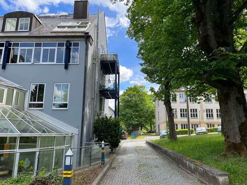 Foto - Haus zum Kaufen in Neuhaus am Rennweg 2.180.000,00 € 1675 m²