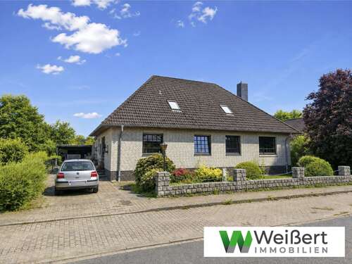 Foto - Haus zum Kaufen in Hohenaspe 379.000,00 € 263 m²