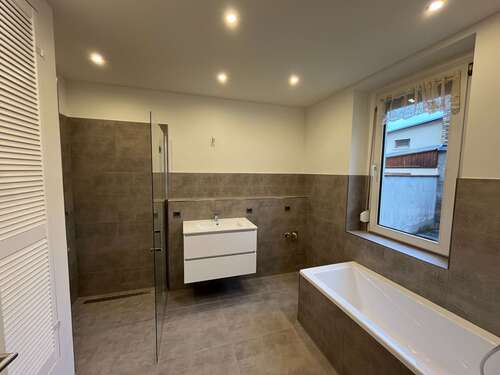 Foto - Haus zum Kaufen in Schkeuditz 315.000,00 € 80.73 m²