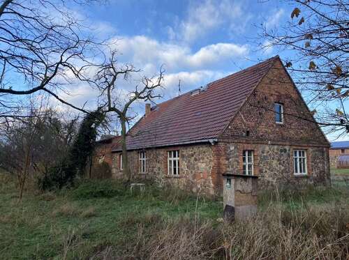 Foto - Haus zum Kaufen in Steinreich Damsdorf 45.000,00 € 170 m²