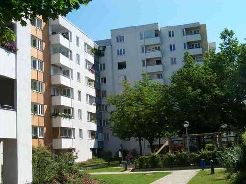 Foto - Wohnung zum Mieten in Berlin 845,71 € 97.32 m²
