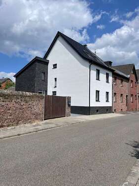 Foto - Wohnung zum Mieten in Dormagen 1.650,00 € 105 m²