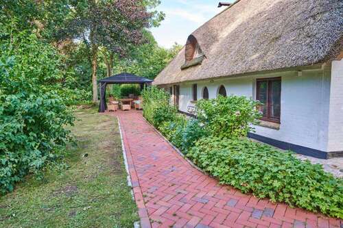 Foto - Haus zum Kaufen in Fedderingen 679.000,00 € 240 m²