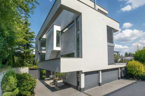Foto - Haus zum Kaufen in Dreieich 2.995.000,00 € 475 m²