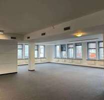 Büro in Berlin 5.510,57 € 290.03 m²