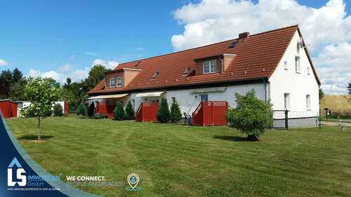Foto - Haus zum Kaufen in Bastorf 666.000,00 € 325 m²