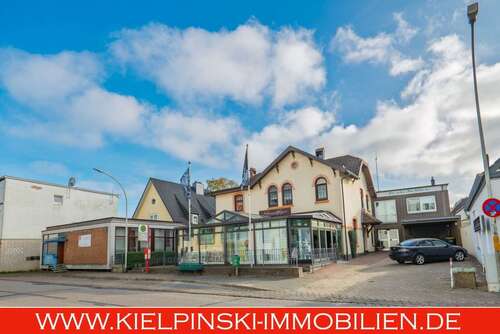 Foto - Haus zum Kaufen in Uetersen 569.000,00 € 353 m²