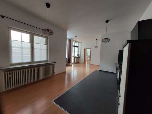 Foto - Wohnung zum Mieten in Ehingen 800,00 € 114 m²
