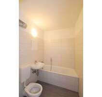 Wohnung zum Mieten in Halle (Saale) 356,00 € 56.96 m²
