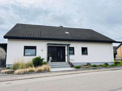 Foto - Haus zum Kaufen in Jettingen 599.000,00 € 190 m²