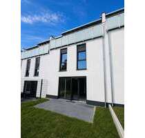 Haus zum Mieten in Rodenbach 2.000,00 € 220 m²