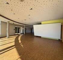 Büro in Zwickau 3.766,65 € 502.22 m²