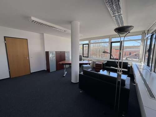 Foto - Büro in Zwickau 1.179,39 € 133.87 m²