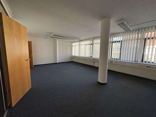 Foto - Büro in Zwickau 1.006,05 € 134.14 m²