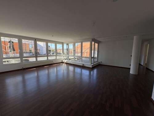 Foto - Wohnung zum Mieten in Zwickau 859,56 € 123.5 m²