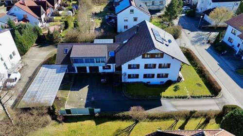 Foto - Haus zum Kaufen in Aichstetten 696.000,00 € 390.67 m²