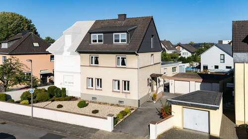 Foto - Haus zum Kaufen in Langenfeld 430.000,00 € 166.03 m²