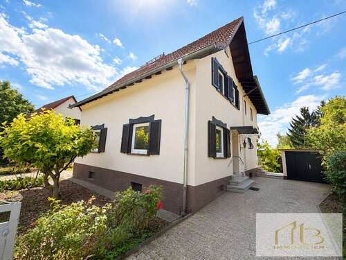 Foto - Haus zum Kaufen in Wiesbaden 889.000,00 € 250 m²