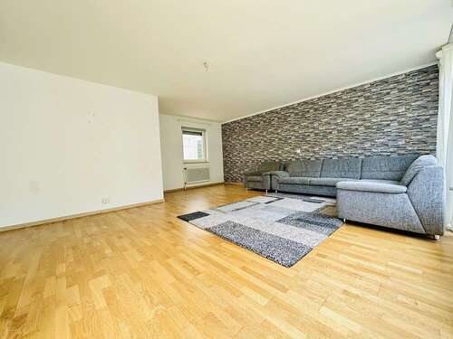 Foto - Wohnung zum Kaufen in Hannover Mühlenberg 236.000,00 € 124 m²