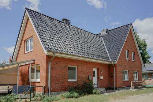 Foto - Haus zum Kaufen in Grambek 379.000,00 € 232 m²