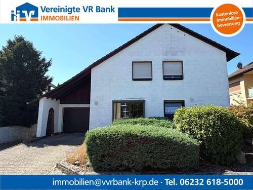 Foto - Haus zum Kaufen in Beindersheim 450.000,00 € 152 m²