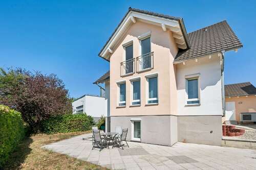 Foto - Haus zum Kaufen in Ispringen 679.000,00 € 155 m²