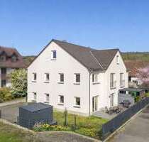 Haus zum Kaufen in Uttenreuth 599.000,00 € 122 m²