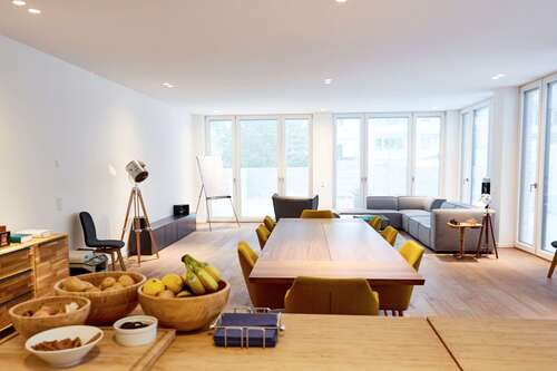 Foto - Büro in Köln 8.500,00 € 240 m² - 8.500,00&nbsp;EUR Kaltmiete, ca.&nbsp; 240,00&nbsp;m&sup2;