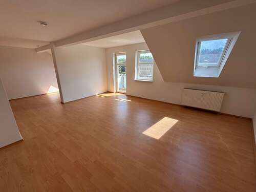 Foto - Wohnung zum Mieten in Döbeln 310,55 € 67.51 m²