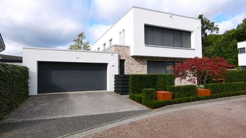 Foto - Haus zum Kaufen in Bad Lippspringe 1.350.000,00 € 230.58 m²