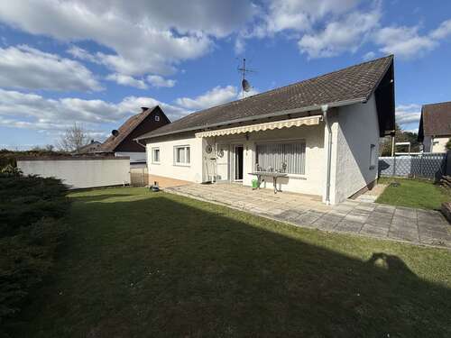 Foto - Haus zum Kaufen in Niedernhausen-Niederseelbach 497.000,00 € 123 m²