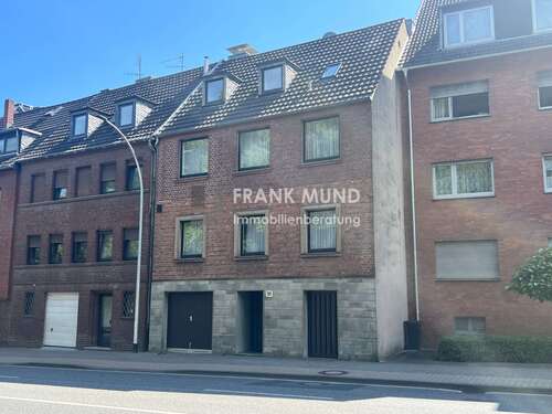 Foto - Haus zum Kaufen in Mönchengladbach-Waldhausen-Waldhausen 349.000,00 € 205 m²
