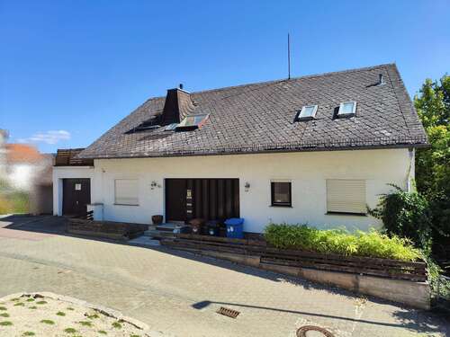 Foto - Haus zum Kaufen in Eppstein 398.000,00 € 196 m²