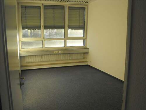 Foto - Büro in Bad Homburg v. d. Höhe 750,00 € 90 m²