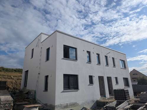 Foto - Haus zum Kaufen in Deggendorf 599.900,00 € 141.26 m²