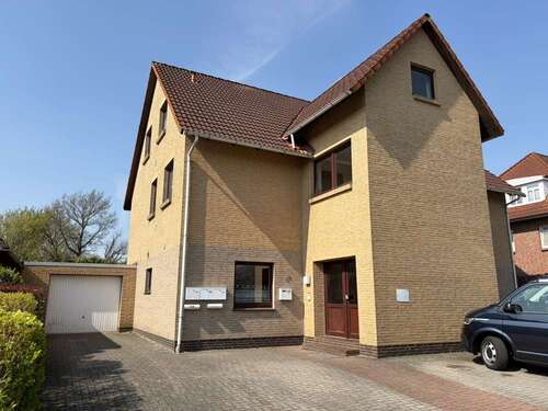 Foto - Haus zum Kaufen in Varel 467.000,00 € 296 m²