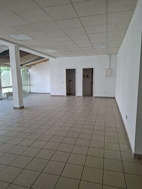 Foto - Einzelhandel in Leipzig 850,00 € 100 m²