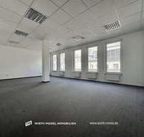 Büro in Schweinfurt 1.500,00 € 172.3 m²