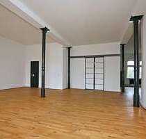 Wohnung zum Mieten in Hamburg 2.398,16 € 137 m²