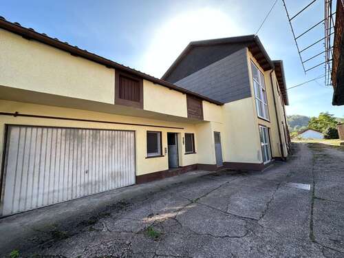 Foto - Haus zum Kaufen in Eppenbrunn 344.000,00 € 335 m²
