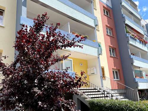 Foto - Wohnung zum Mieten in Halle 369,00 € 56 m²