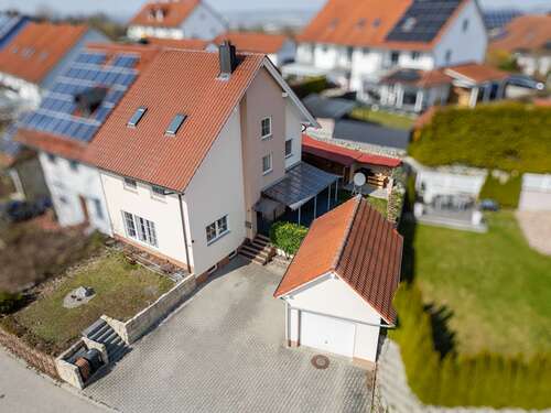 Foto - Haus zum Kaufen in Dingolfing 541.000,00 € 135 m²