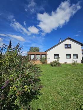 Foto - Haus zum Kaufen in Aldingen 395.000,00 € 210 m²