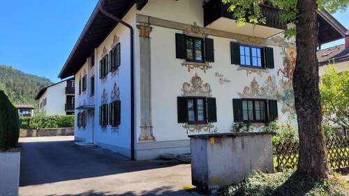 Foto - Haus zum Kaufen in Garmisch-Partenkirchen 1.800.000,00 € 364 m²